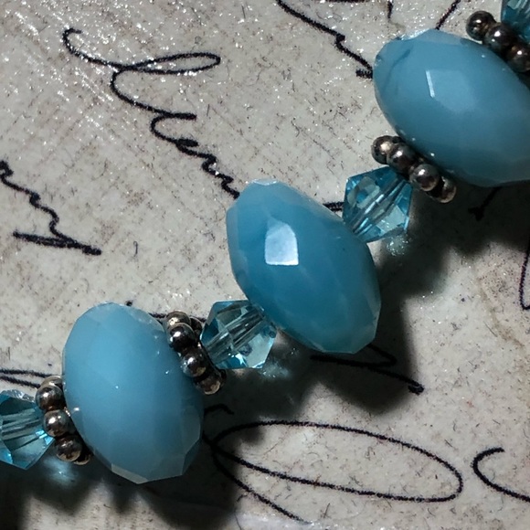 Handmade aquamarine beaded necklace - Picture 3 of 5